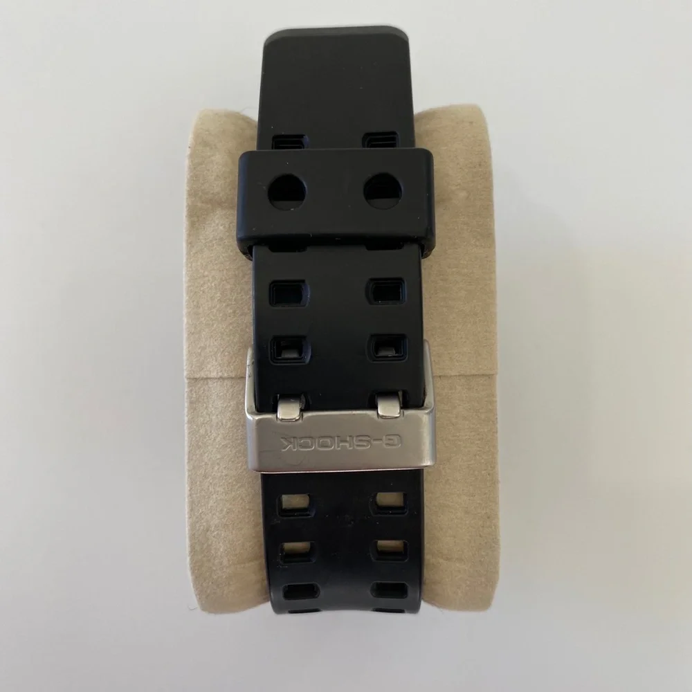 Mens G-Shock GA-110 Analog-Digital watch - Picture 4 of 6